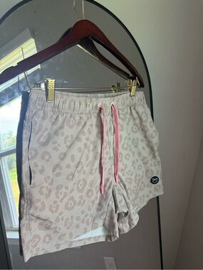 duvin design Leopard Runner Short Tan